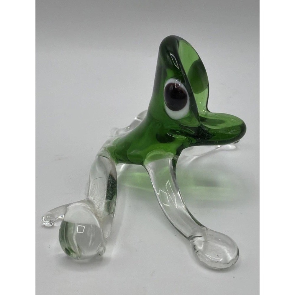 Vintage 70's Hand Blown Glass Frog Figurine.
